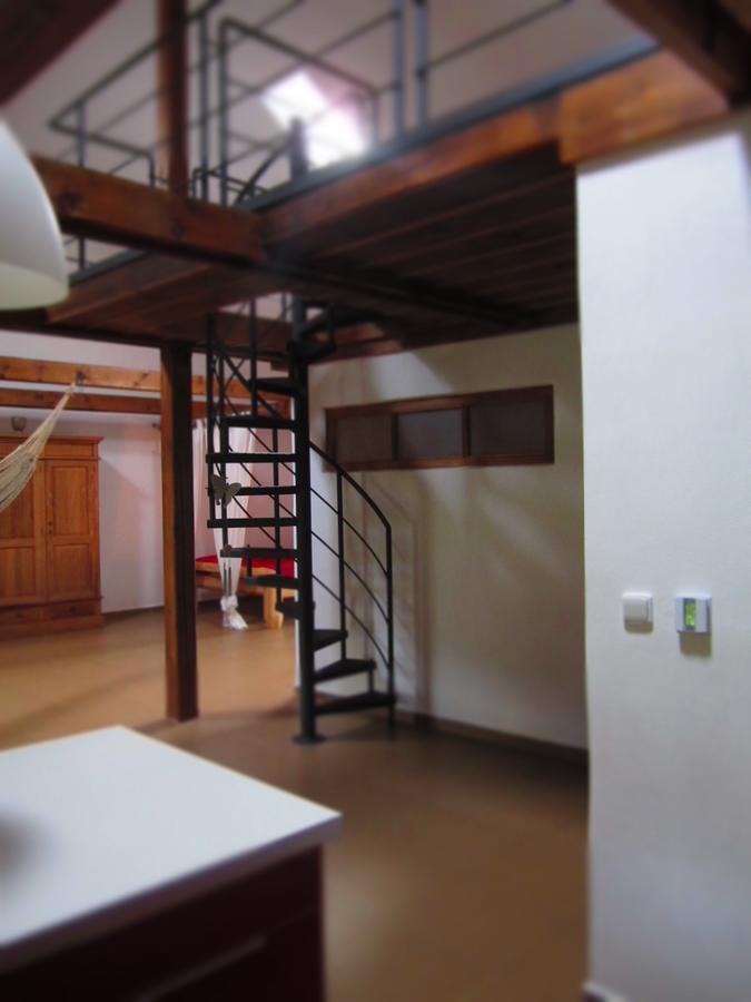 Holubnik Statecnych Zen Kralovych Hotel Luže Exterior foto
